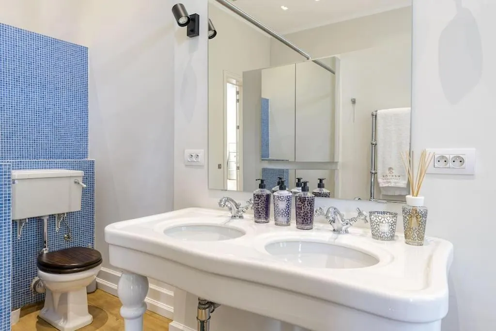 Luxurious 3 Bedrooms City Center Antwerpen Lejlighed